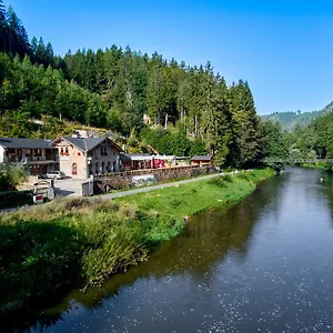 apartmany-svatosske-skaly.karlovyvary-hotels.com/